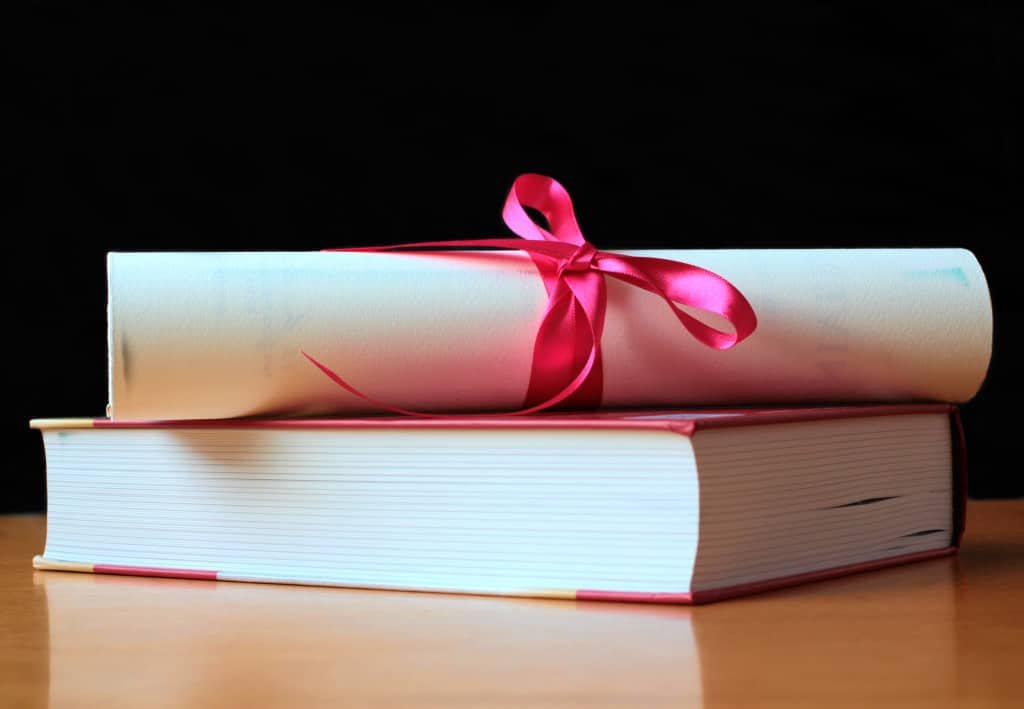 graduation-party-and-gift-etiquette-plus-ideas